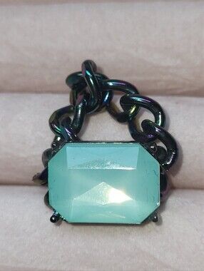Edgy Mint Green Crystal Cocktail Ring – Gunmetal Curb Chain Band
